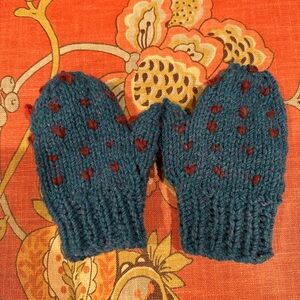 Children’s thrummed mittens
